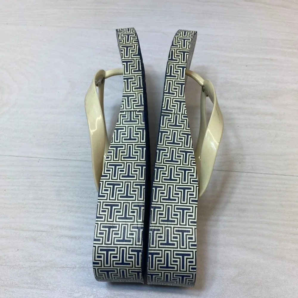 Tory Burch Womens 8 Platform Flip Flops Wedge Navy Logo Rubber Sandal Beach